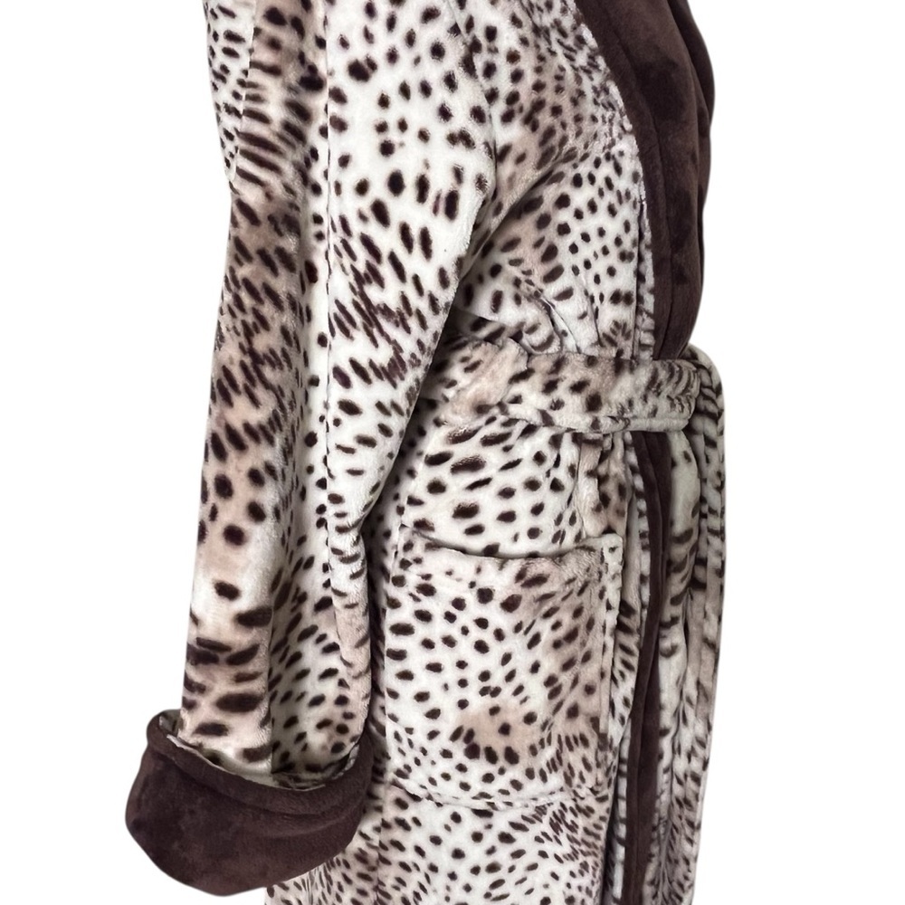 Natori Plush Animal Print Robe — Size XL - Picture 8 of 16